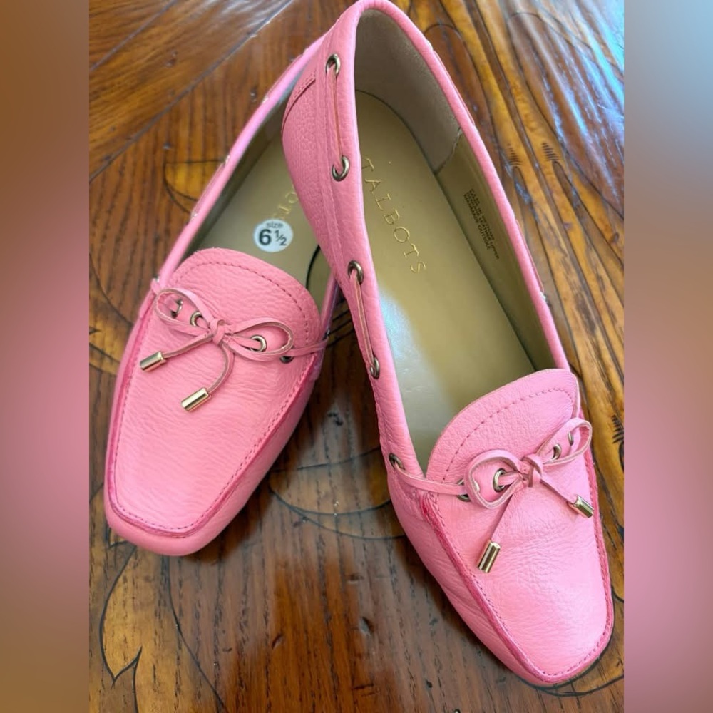 Talbots Pink Bow Loafers (Like New)